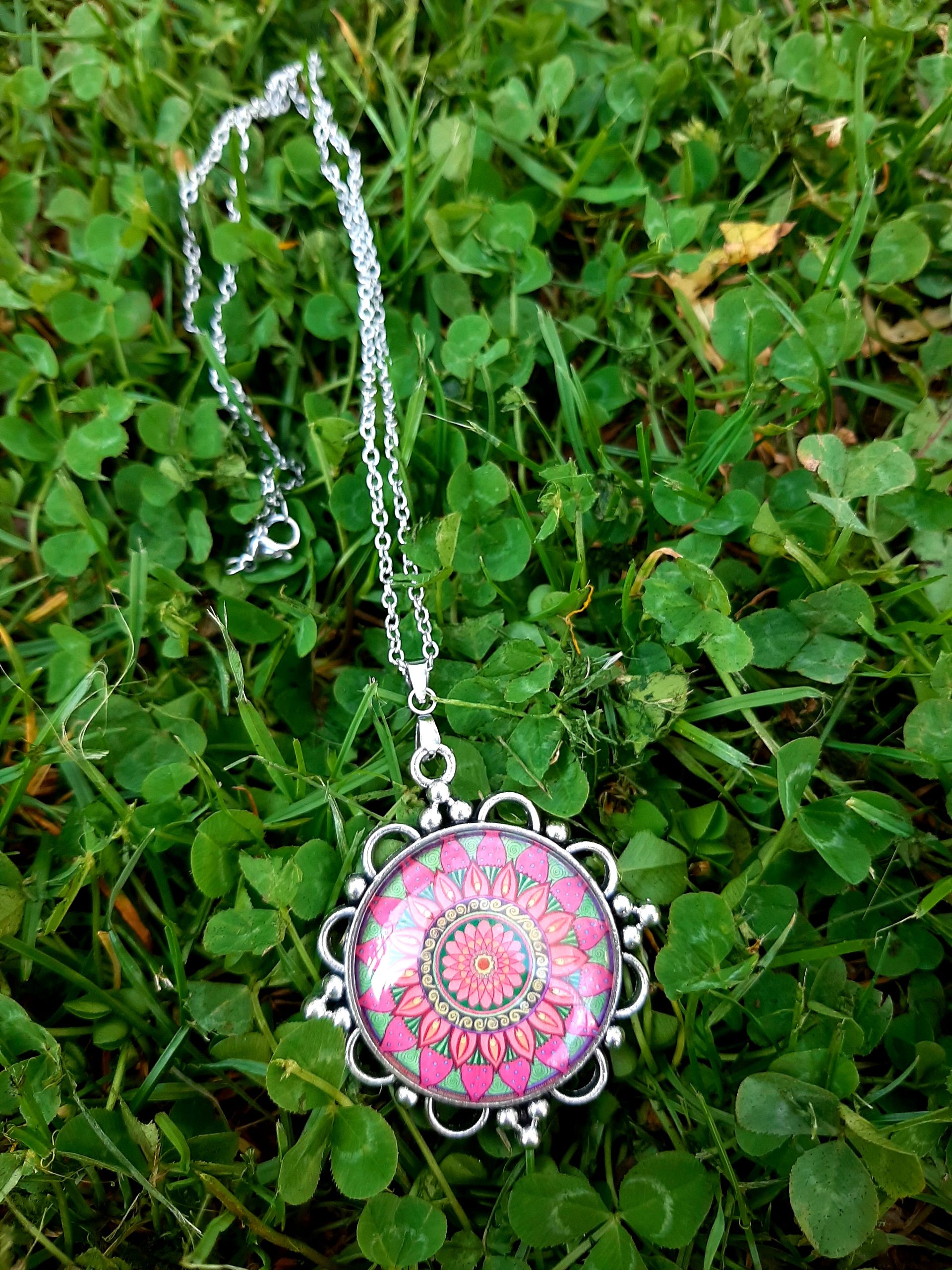 Verižica – MANDALA ZA ŽENSKE